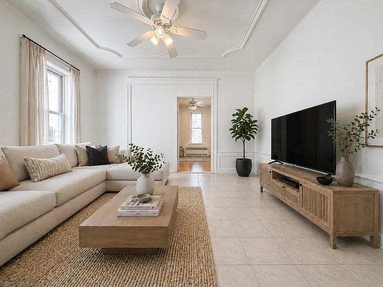 32 Chester Ave #2 — Photo 1