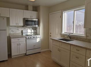 983 37th St, Richmond, CA 94805