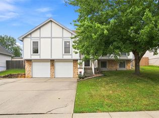 502 NW 72nd Ter, Kansas City, MO 64118