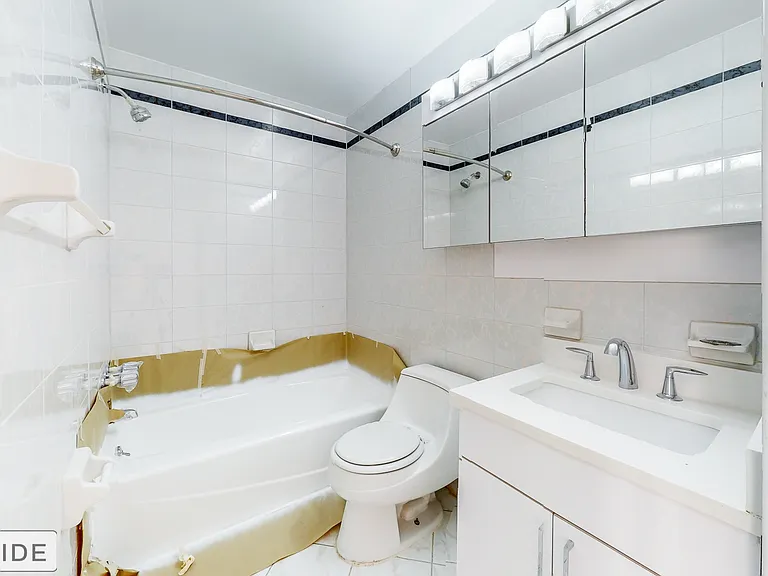 463 Lexington Ave #5R — Photo 3