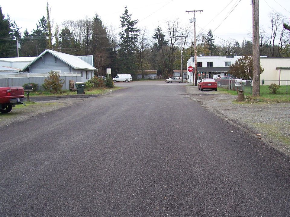 2nd image of 18215 Corvallis St SW