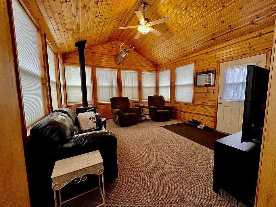 1804 Maple Way, Coggon, IA 52218 Zillow