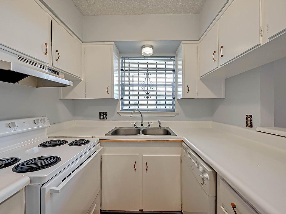 1st image of 7714 Renwick Dr #K113