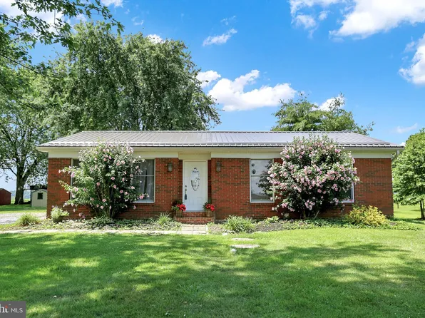 50 Trail Rd S, Elizabethtown, PA 17022