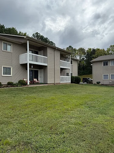 140 Lake Concord Rd NE Photo 1