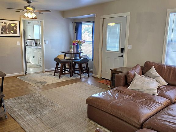 2nd image of 921 15th Pl NE