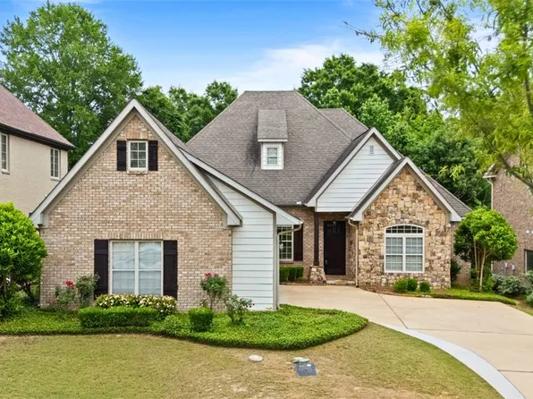 1097 Walden Ln, Auburn, AL 36830