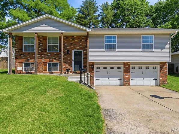 3 Inwood Ct, Saint Peters, MO 63376