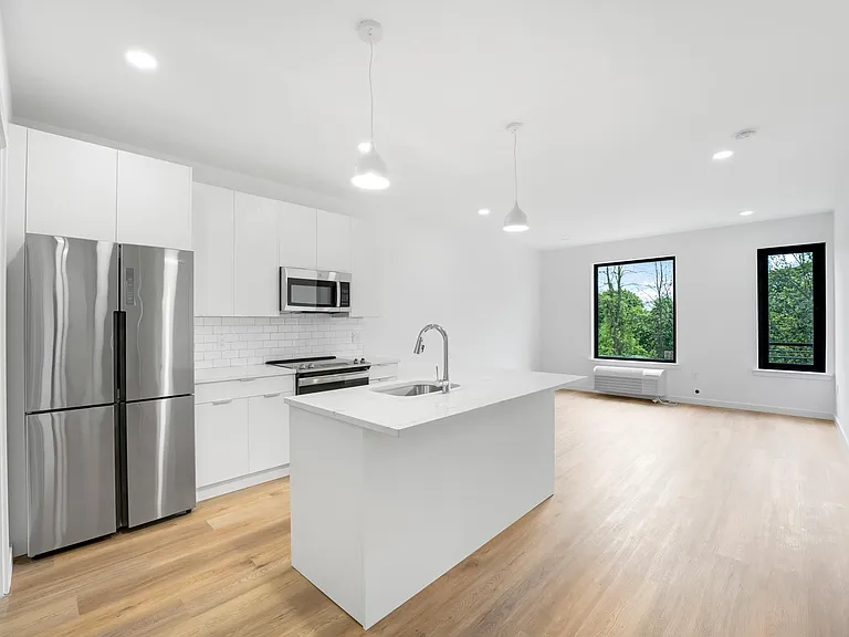 803 South — Photo 107