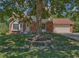 5 Bay Oaks Ct, Lake Saint Louis, MO