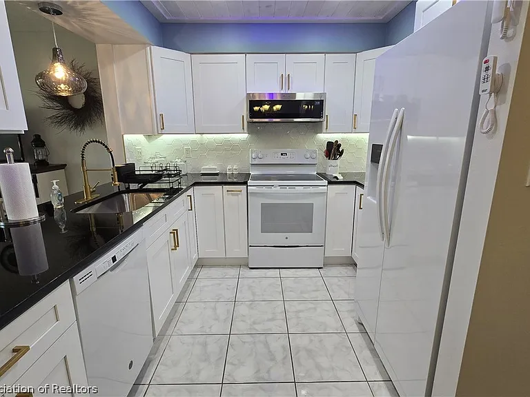 4616 Granada Blvd — Photo 11
