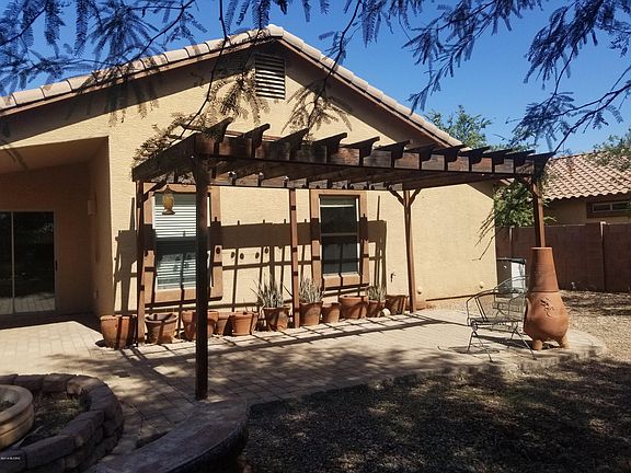 3rd image of 711 W Calle Coroza
