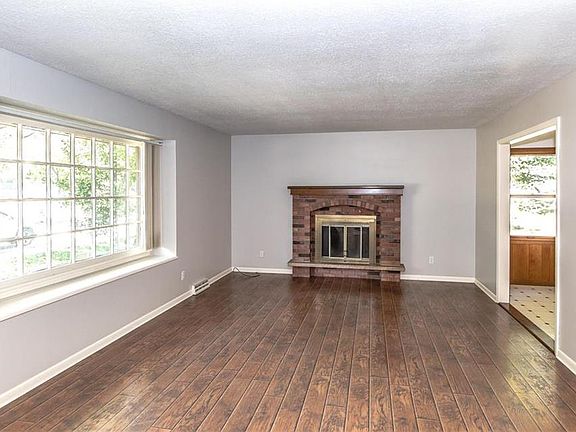 2nd image of 9202 E 51st St