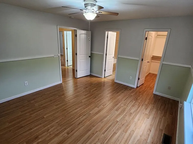 4556 Gunbarrel Dr — Photo 11