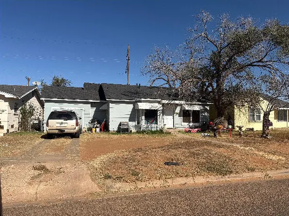 223 Cypress St, Levelland, TX 79336