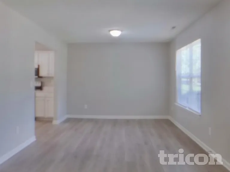 10527 Madison Park Dr — Photo 4
