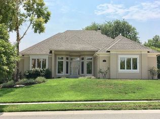 21221 W 81st Ter, Lenexa, KS 66220