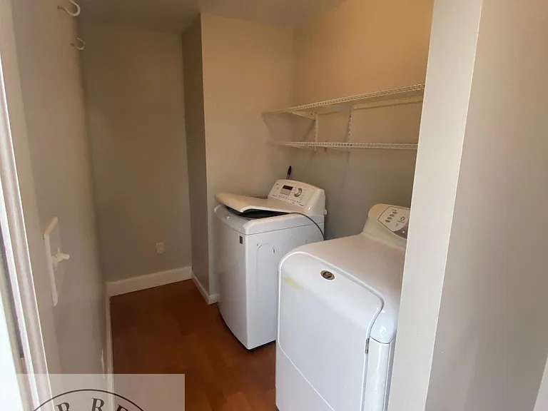 310 Brown Ave — Photo 16