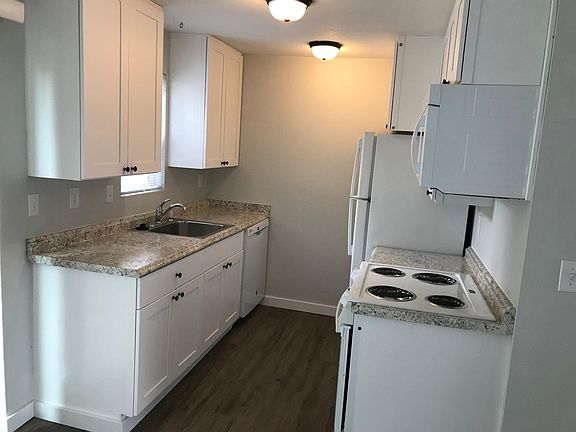 2nd image of 21425 5th Pl S #A
