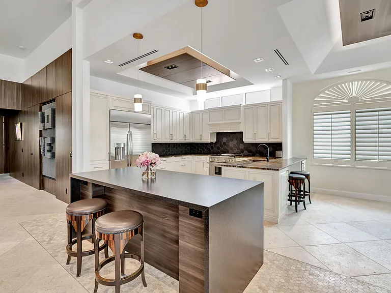 186 Golf Village Blvd — Photo 17