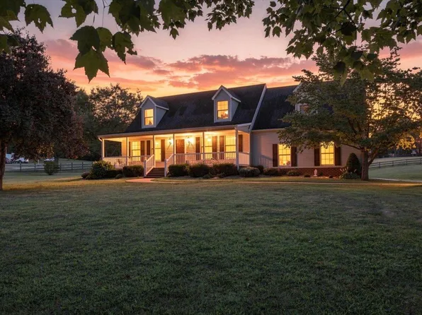 786 Ladd Rd, Fishersville, VA 22939