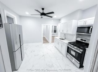 118 W 13th St, Bayonne, NJ 07002