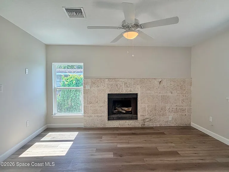 143 Grant Ave — Photo 7
