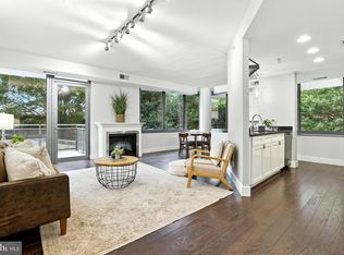 2001 15th St N APT 111, Arlington, VA 22201