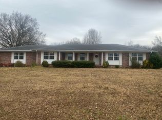 811 E Wood St, Paris, AR 72855
