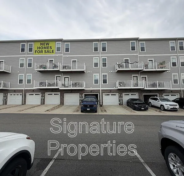 14469 Hancock Towns Dr — Photo 3