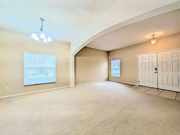 4th image of 1000 Honey Blossom Dr