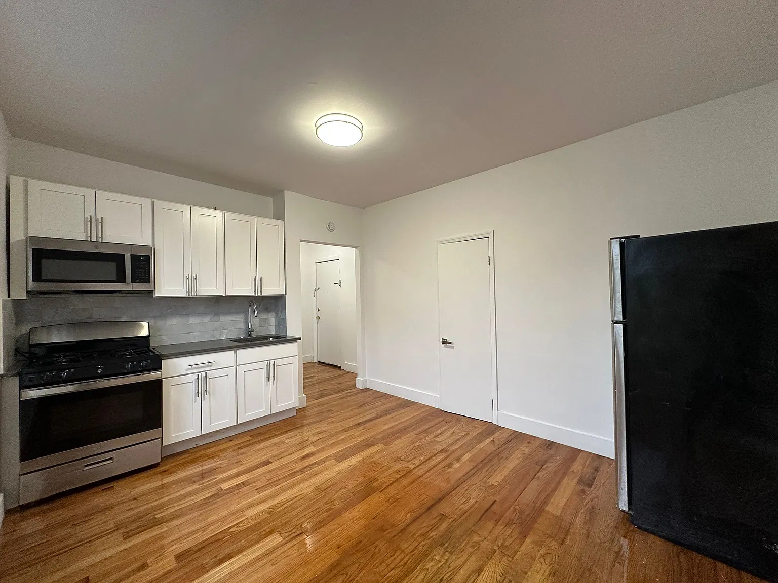 1 bed, 600 sqft, $1,730 — Photo 4