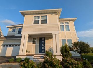 6381 Harvest Trl, Chaska, MN 55318