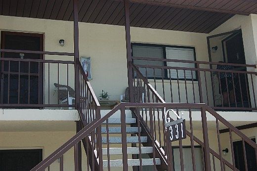 5th image of 331 Airport Ave E