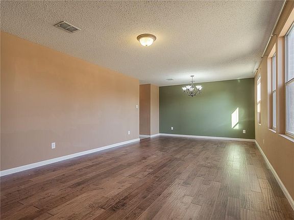 4th image of 3608 Kathryn Way