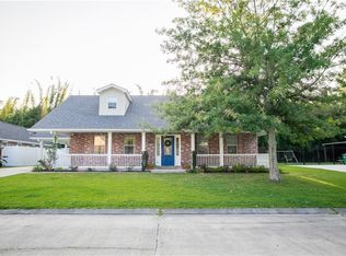 320 Normandy St, Nine Mile Point, LA 70094