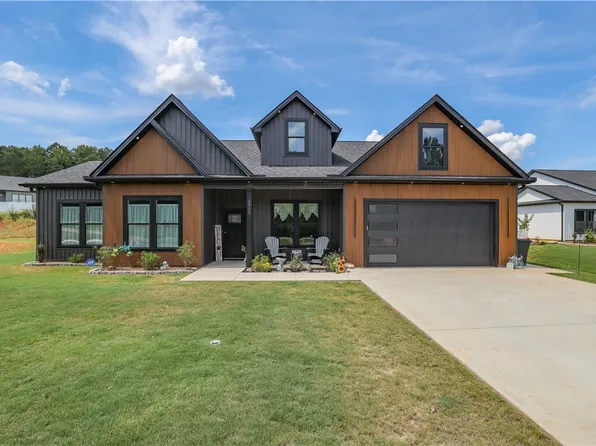 2925 Old Greenville Hwy, Central, SC 29630
