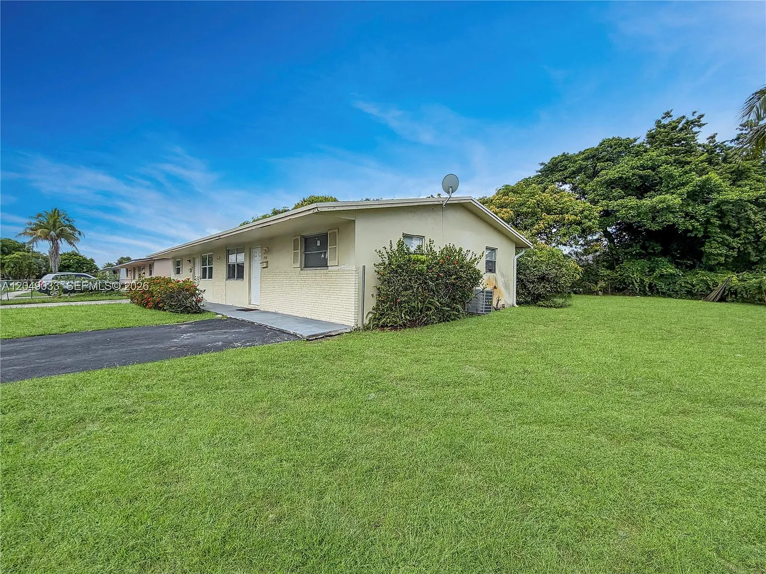 Sunshine Villas — Photo 2