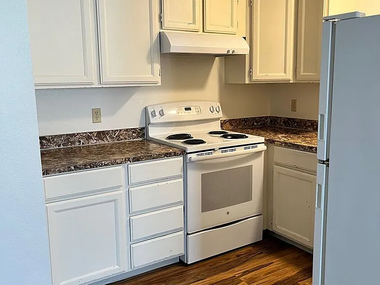 509 N Black Ave #1-8 — Photo 5