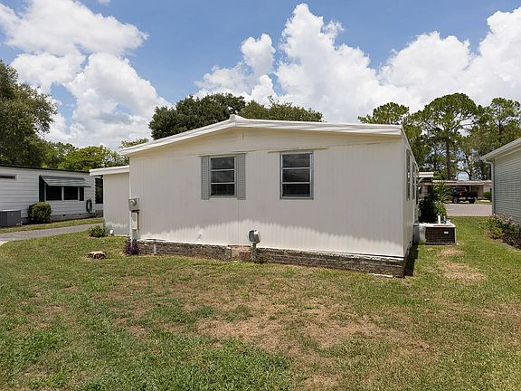 4th image of 130 N Lake Dr