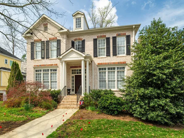 102 Graylyn Dr, Chapel Hill, NC 27516