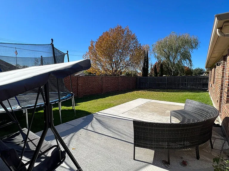2356 Aurora Dr — Photo 20