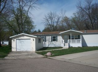 249 Conrad Ct, Flushing, MI 48433