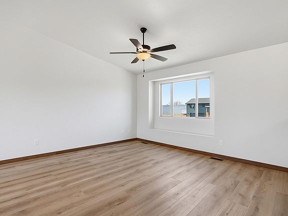 2nd image of 4026 Magnum Rd