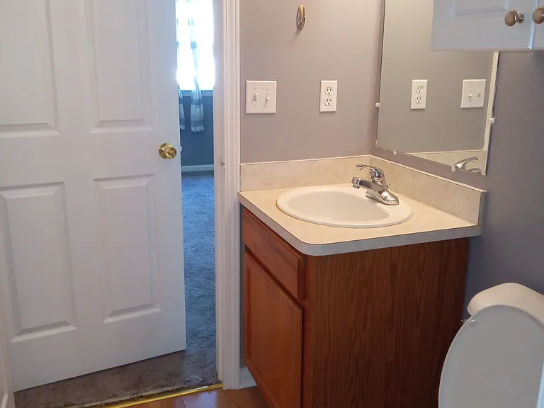 5668 Polk St — Photo 6