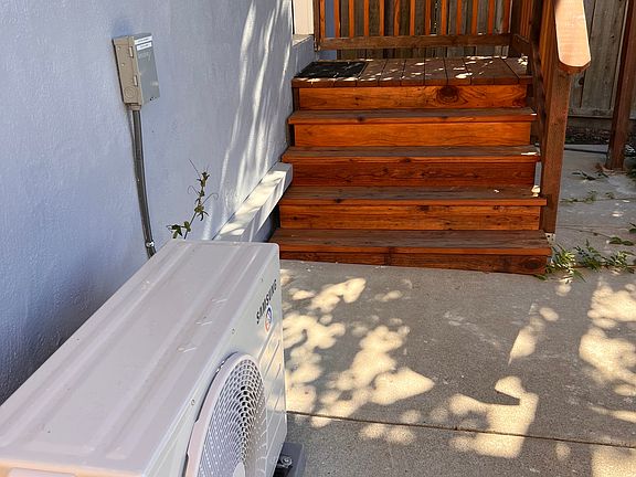 2nd image of 2437 Edwards Ave #1