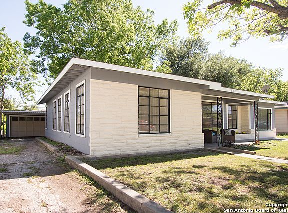 4th image of 434 Basswood Dr