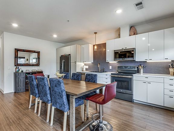 5th image of 4361 S Congress Ave Unit 324