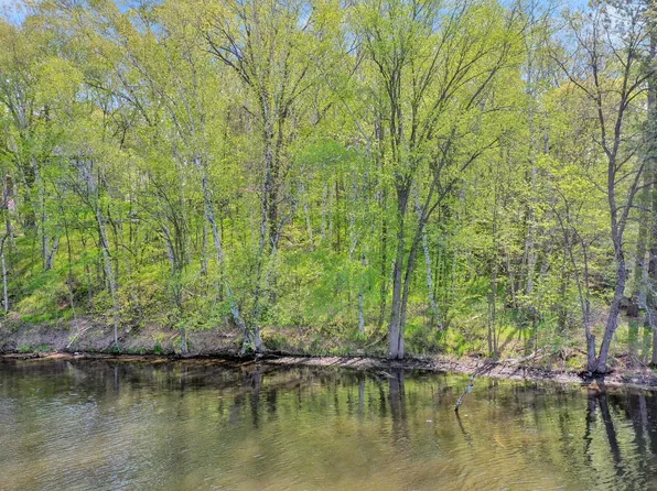 891 85th Ave, Amery, WI 54001