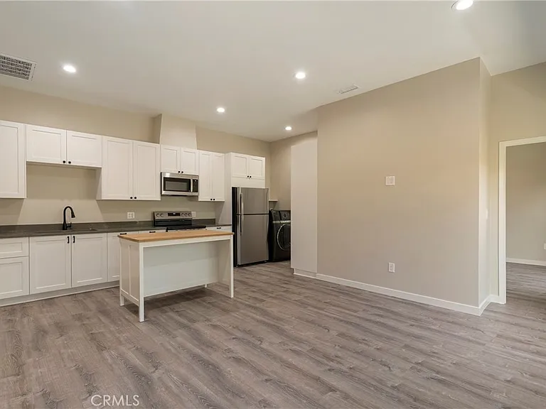 1732 E Ruddock — Photo 5
